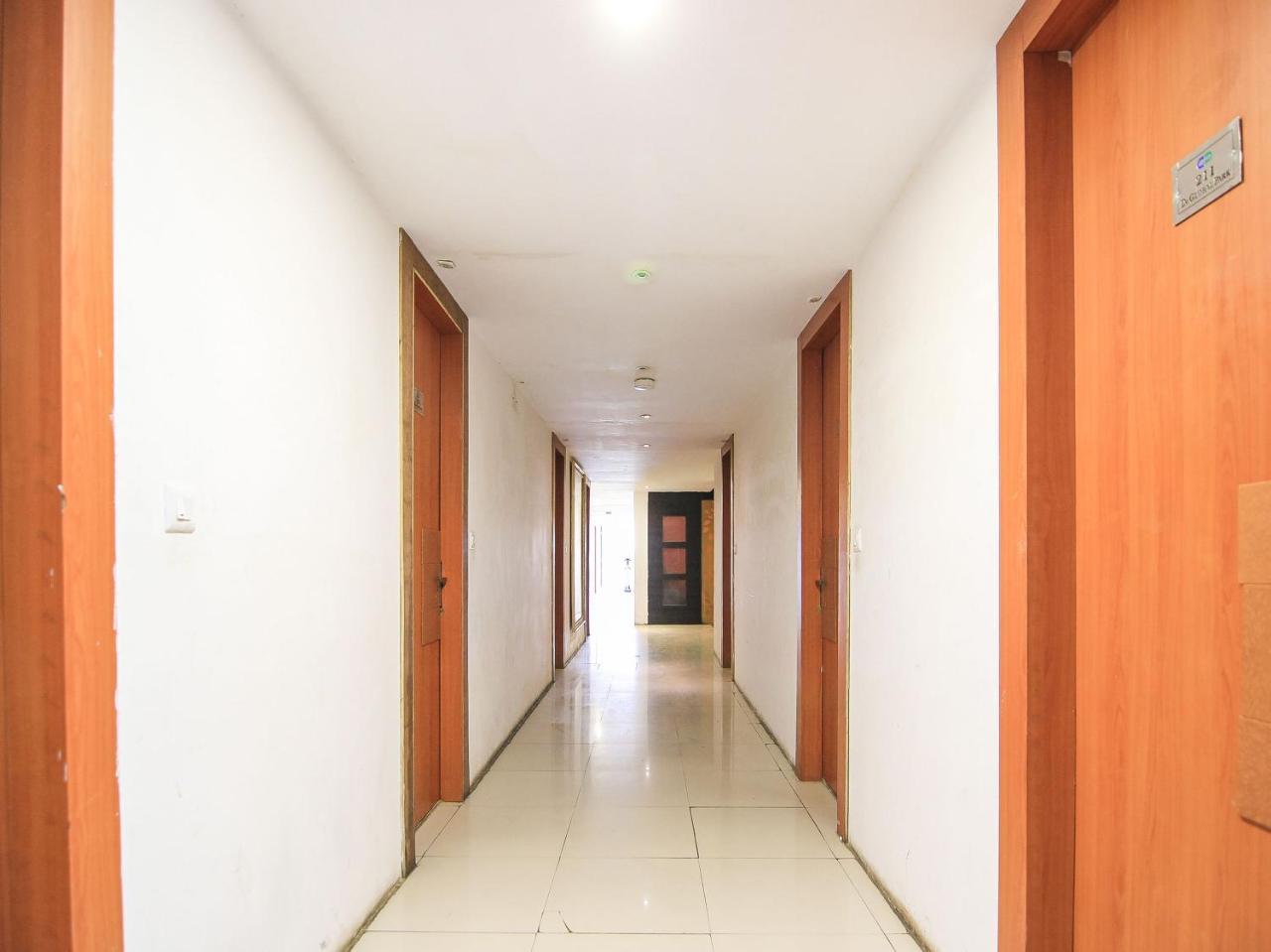 Oyo 3683 De Global Park Hotel Hasanganj Exterior photo